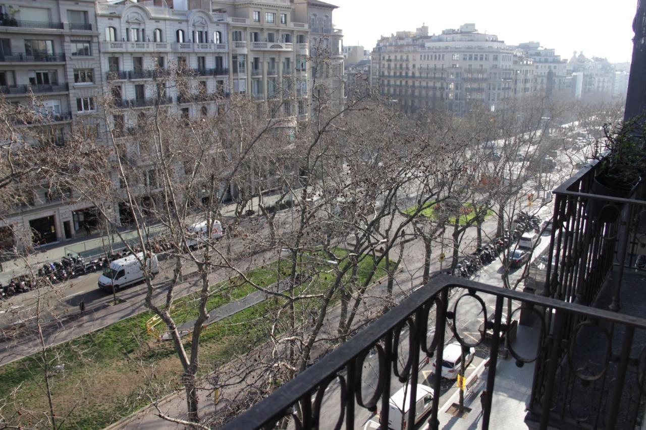 Mr. Serrano Apartments Barcelona Bagian luar foto